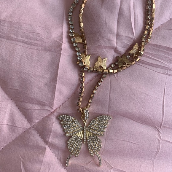 Fashion Nova Butterfly Necklace - Picture 2 of 3
